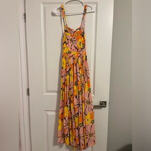 Flowy dress that ties in the back